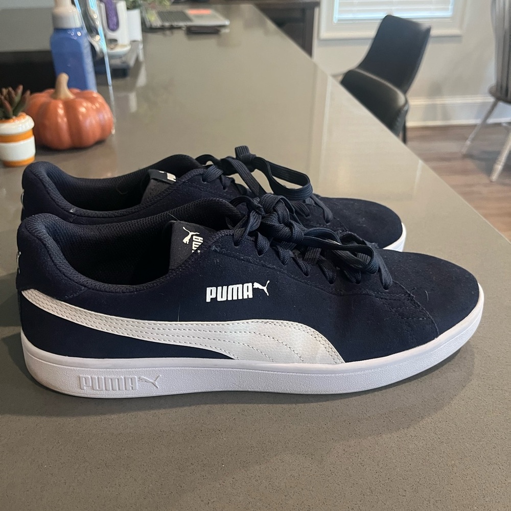 Puma Dark Blue and White Casual Sneakers